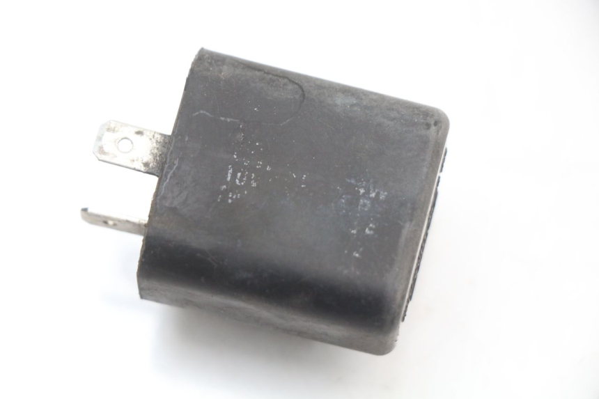 photo de PRZEKAŹNIK KIERUNKOWSKAZU MBK OVETTO 2T 50 (2007 - 2017) - Inny kąt widzenia