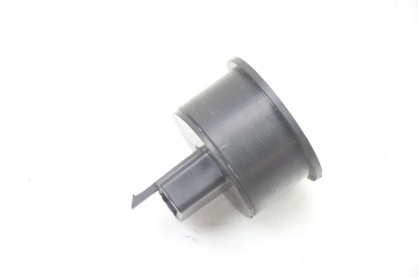 photo de PRZEKAŹNIK KIERUNKOWSKAZU PEUGEOT ELYSTAR 50 (2002 - 2014) - Zoom stanu zużycia