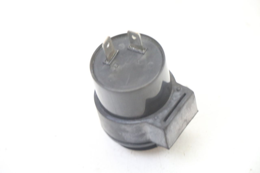 photo de PRZEKAŹNIK KIERUNKOWSKAZU PEUGEOT STREETZONE I 2T 50 (2018 - 2020) - Zoom stanu zużycia