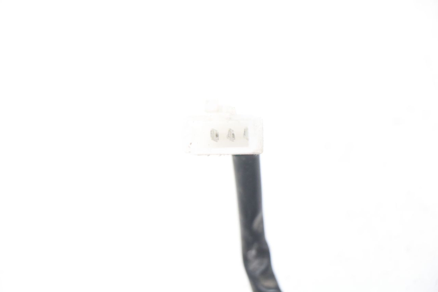 photo de PRZERYWACZ KIERUNKOWSKAZÓW VASTRO R-ONE 4T 50 (2014 - 2022) - Inny kąt widzenia