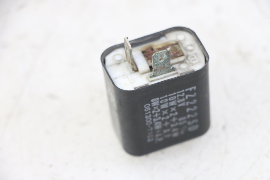 photo de PRZEKAŹNIK KIERUNKOWSKAZU APRILIA RALLY AC 50 (1995 - 2004) - Szczegół części