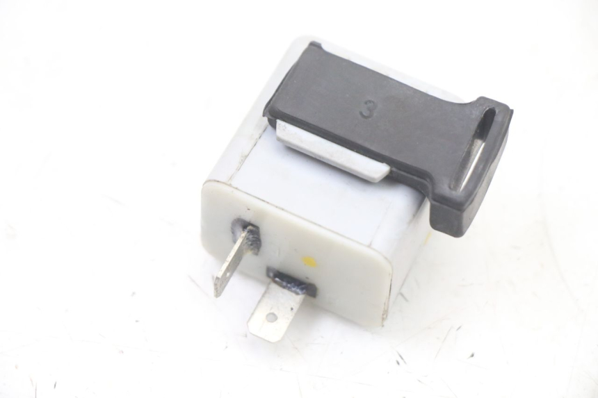 photo de PRZEKAŹNIK KIERUNKOWSKAZU ROYAL ENFIELD HYMALAYAN 410 (2016 - 2023) - Inny kąt widzenia