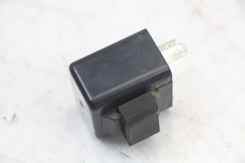 photo de PRZEKAŹNIK KIERUNKOWSKAZU MASAI SCRAMBLER SPORT 125 (2021 - 2025) - Inny kąt widzenia