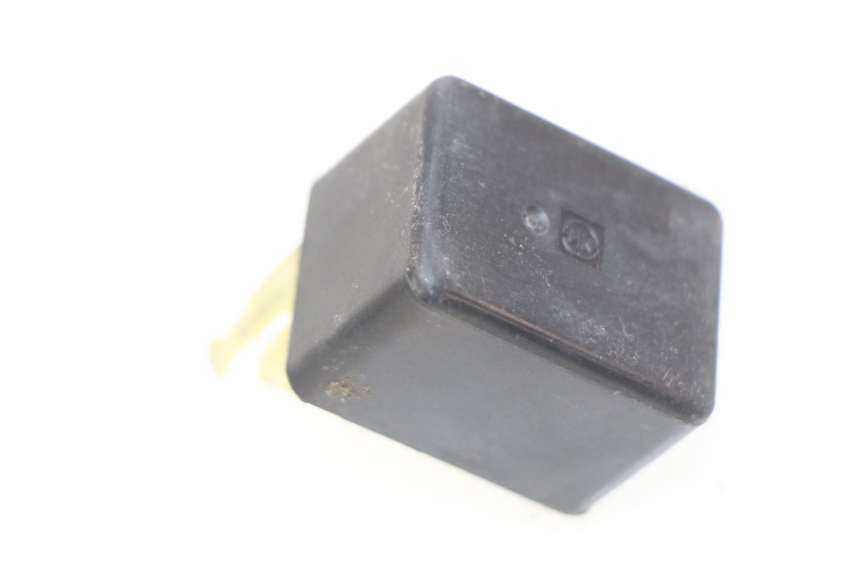 photo de PRZEKAŹNIK KIERUNKOWSKAZU SUZUKI SIXTEEN 125 (2008 - 2010) - Widok główny