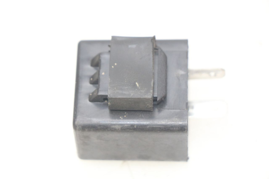 photo de PRZERYWACZ KIERUNKOWSKAZÓW YAMAHA SLIDER NAKED 50 (2004 - 2018) - Zoom stanu zużycia