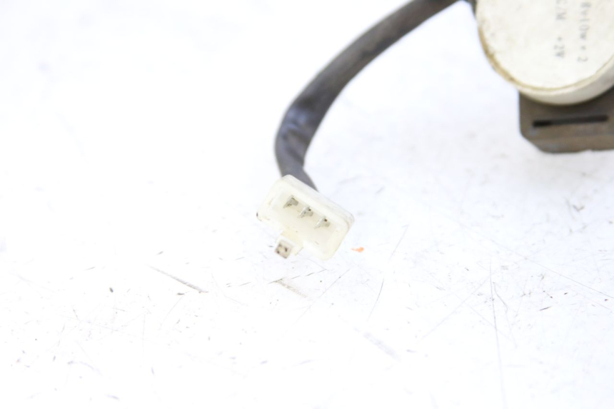 photo de PRZERYWACZ KIERUNKOWSKAZÓW RAZZO STEED 125 (2012 - 2018) - Zoom stanu zużycia