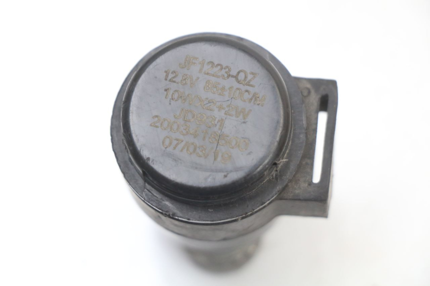 photo de PRZEKAŹNIK KIERUNKOWSKAZU PEUGEOT STREETZONE I 2T 50 (2018 - 2020) - Szczegół części