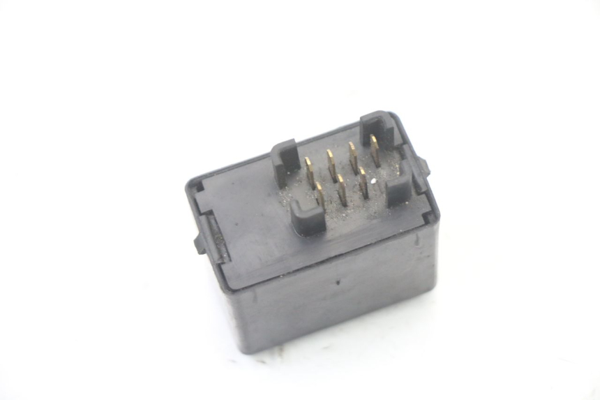 photo de PRZERYWACZ KIERUNKOWSKAZÓW SUZUKI BURGMAN 125 (2015 - 2017) - Inny kąt widzenia