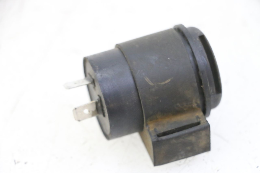 photo de PRZERYWACZ KIERUNKOWSKAZÓW SYM FIDDLE 3 III 50 (2014 - 2020) - Zoom stanu zużycia