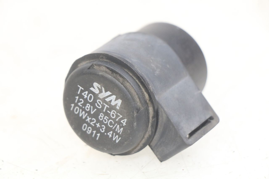 photo de PRZEKAŹNIK KIERUNKOWSKAZU SYM SYMPHONY 125 (2009 - 2015) - Widok główny