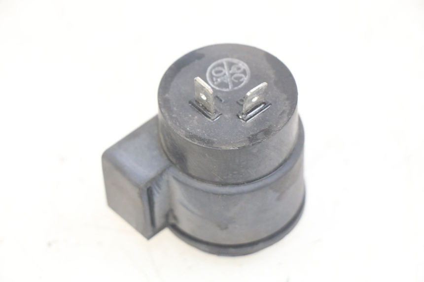 photo de PRZEKAŹNIK KIERUNKOWSKAZU SYM SYMPHONY 125 (2009 - 2015) - Zoom stanu zużycia