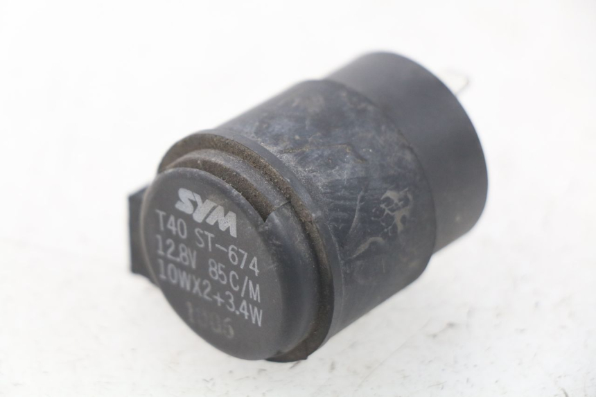 photo de PRZERYWACZ KIERUNKOWSKAZÓW SYM SYMPHONY 50 (2009 - 2015) - Widok główny