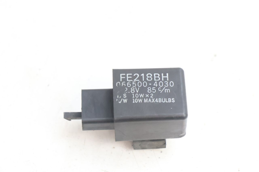 photo de PRZEKAŹNIK KIERUNKOWSKAZU YAMAHA TDM ABS 900 (2002 - 2014) - Widok główny
