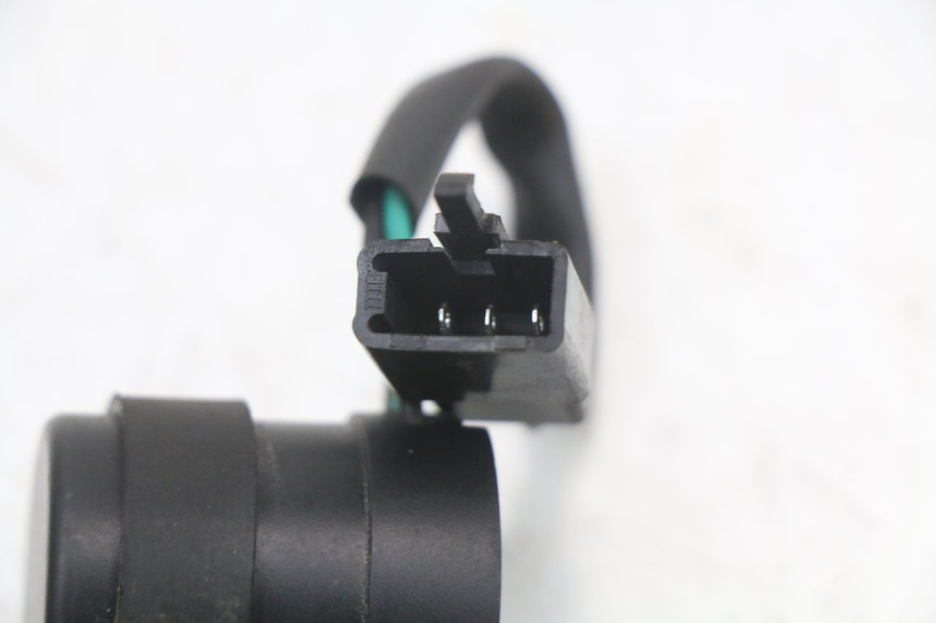 photo de PRZEKAŹNIK KIERUNKOWSKAZU BAOTIAN TRAVEL SPIRIT 50 (2010 - 2012) - Inny kąt widzenia