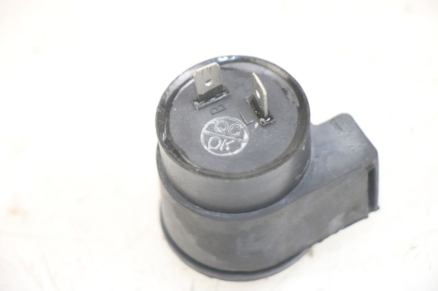 photo de PRZEKAŹNIK KIERUNKOWSKAZU PEUGEOT TWEET 4T 50 (2014 - 2019) - Szczegół części