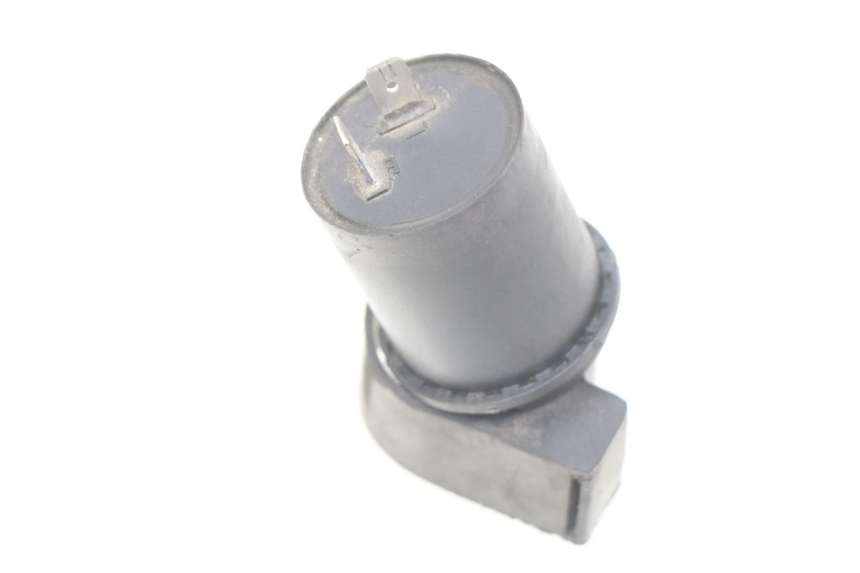 photo de PRZERYWACZ KIERUNKOWSKAZÓW PEUGEOT TWEET ACTIVE 4T 50 (2018 - 2022) - Zoom stanu zużycia