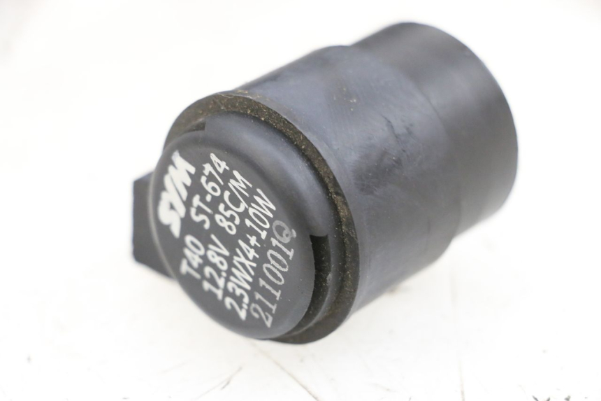 photo de PRZERYWACZ KIERUNKOWSKAZÓW PEUGEOT TWEET PRO EFI 4T 50 (2021 - 2022) - Widok główny