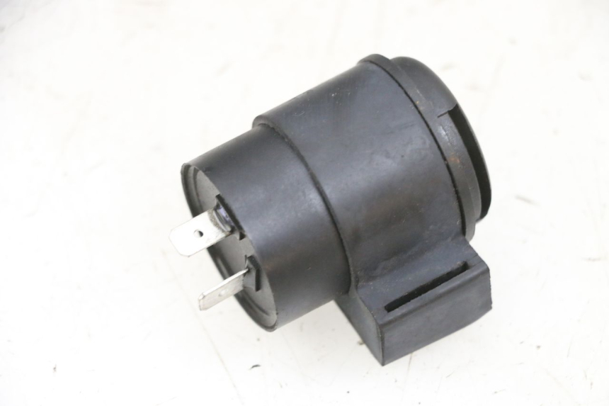 photo de PRZERYWACZ KIERUNKOWSKAZÓW PEUGEOT TWEET PRO EFI 4T 50 (2021 - 2022) - Zoom stanu zużycia