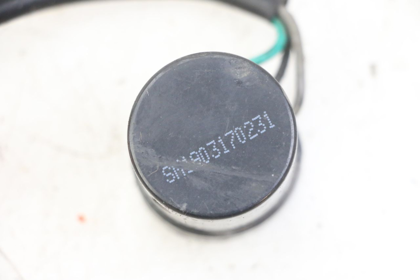 photo de PRZERYWACZ KIERUNKOWSKAZÓW UNIVERSAL BIKE ZN50QT-11B 50 (2018 - 2021) - Zoom stanu zużycia