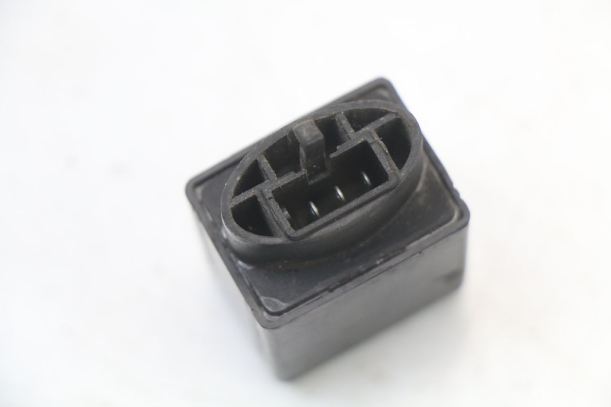 photo de PRZEKAŹNIK KIERUNKOWSKAZU BEELINE VELOCE 4T 50 (2011 - 2020) - Inny kąt widzenia