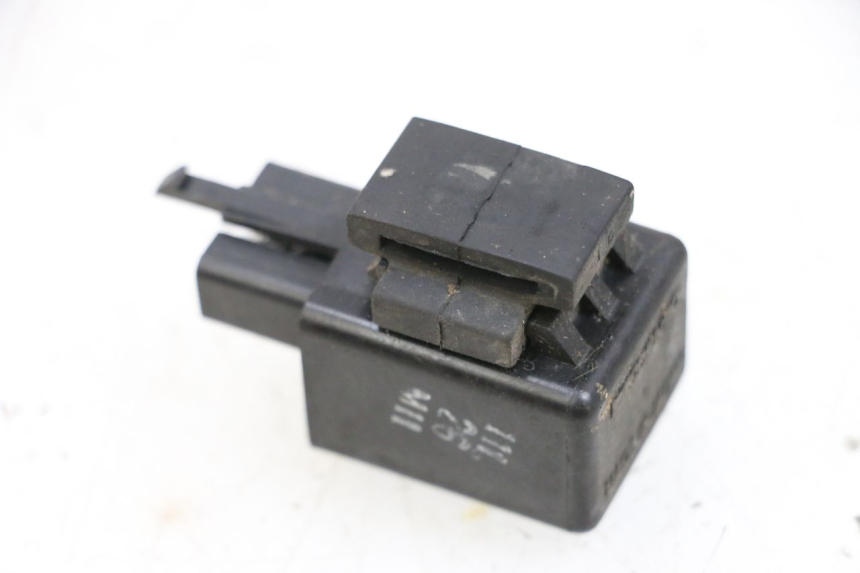 photo de PRZEKAŹNIK KIERUNKOWSKAZU YAMAHA X-MAX XMAX 125 (2010 - 2013) - Szczegół części