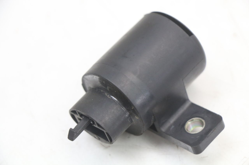 photo de PRZEKAŹNIK KIERUNKOWSKAZU KYMCO XCITING 250 (2006 - 2009) - Szczegół części