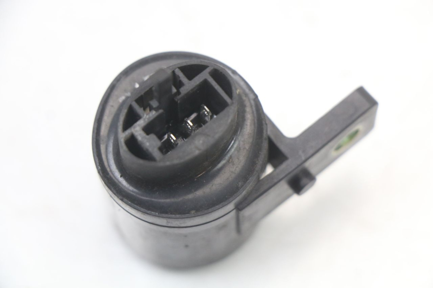 photo de PRZEKAŹNIK KIERUNKOWSKAZU KYMCO XCITING 250 (2006 - 2009) - Zoom stanu zużycia