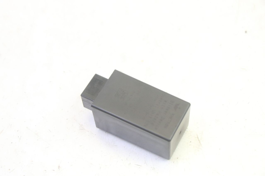 photo de PRZERYWACZ KIERUNKOWSKAZÓW PIAGGIO XEVO - X EVO 125 (2007 - 2017) - Szczegół części