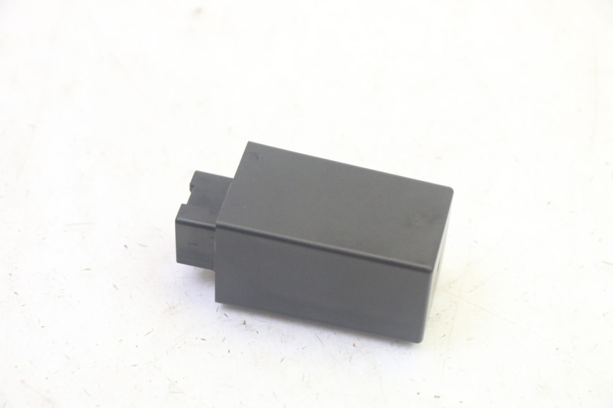 photo de PRZERYWACZ KIERUNKOWSKAZÓW PIAGGIO XEVO - X EVO 125 (2007 - 2017) - Inny kąt widzenia