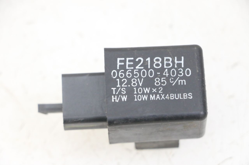 photo de PRZERYWACZ KIERUNKOWSKAZÓW YAMAHA XJ6 ABS 600 (2008 - 2016) - Widok główny