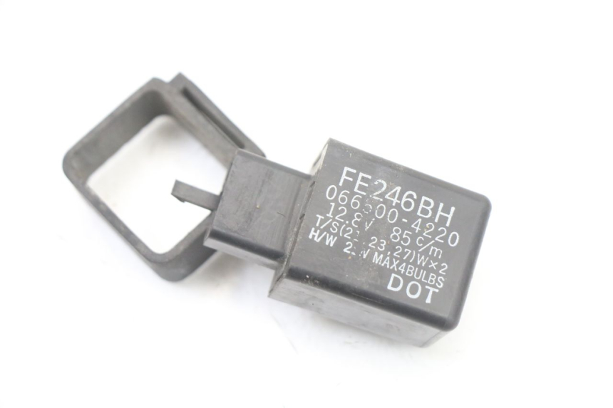 photo de PRZEKAŹNIK KIERUNKOWSKAZU YAMAHA FZS FAZER 600 (2001 - 2003) - Widok główny