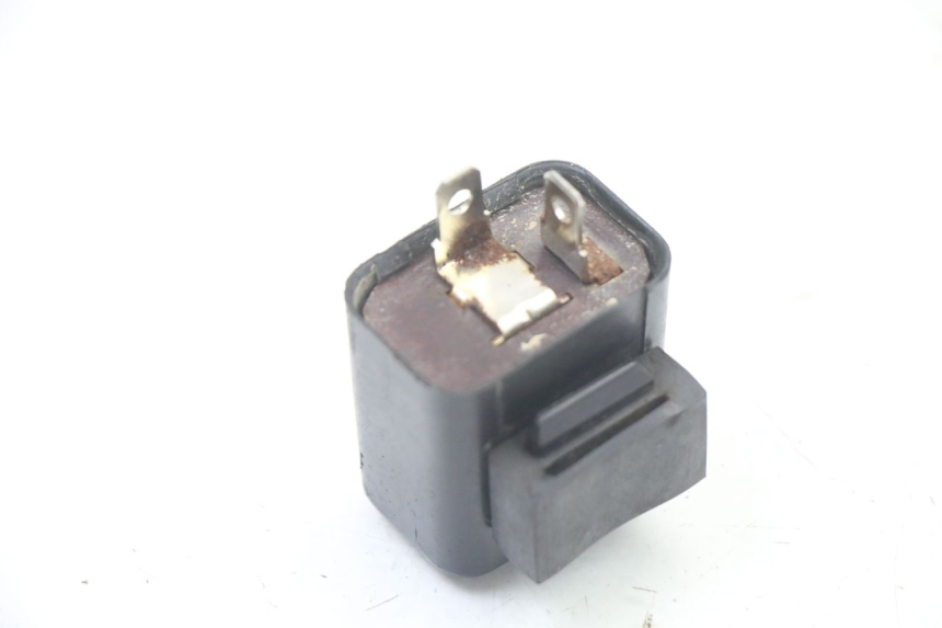 photo de PRZERYWACZ KIERUNKOWSKAZÓW YAMAHA TZR 50 (2008 - 2016) - Zoom stanu zużycia