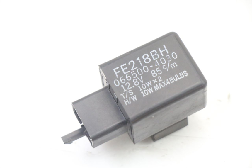 photo de PRZEKAŹNIK KIERUNKOWSKAZU YAMAHA XJ6 600 (2008 - 2016) - Widok główny