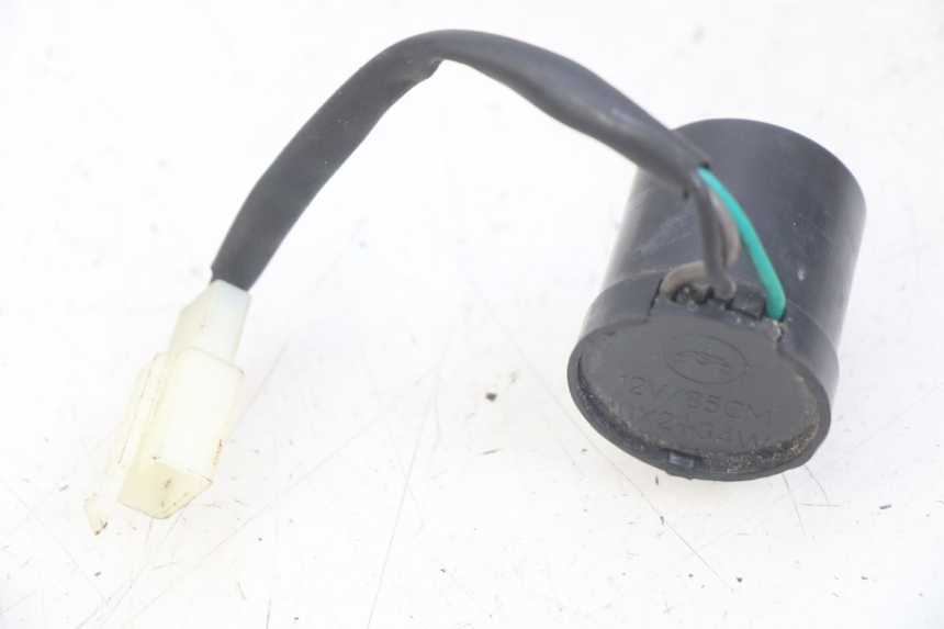 photo de PRZERYWACZ KIERUNKOWSKAZÓW UNIVERSAL BIKE ZN50QT-11B 50 (2018 - 2021) - Szczegół części