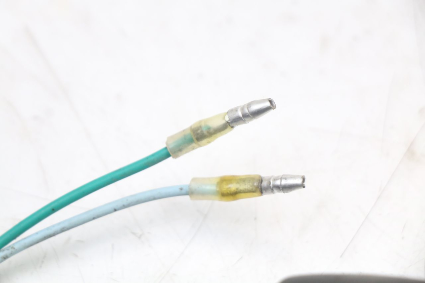 photo de PRAWY TYLNY KIERUNKOWSKAZ KYMCO AGILITY 4T 50 (2005 - 2018) - Zbliżenie techniczne