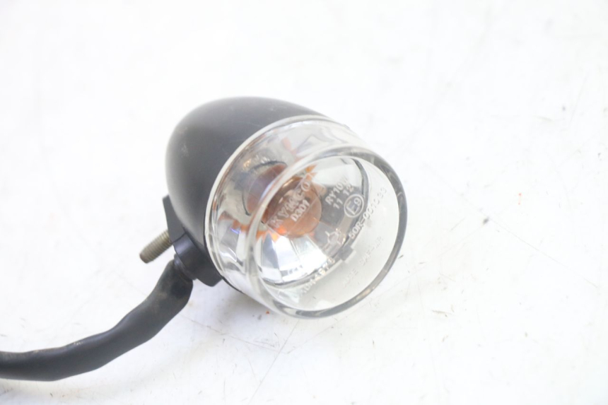 photo de PRAWY TYLNY KIERUNKOWSKAZ KYMCO AGILITY 4T 50 (2005 - 2018) - Szczegół części