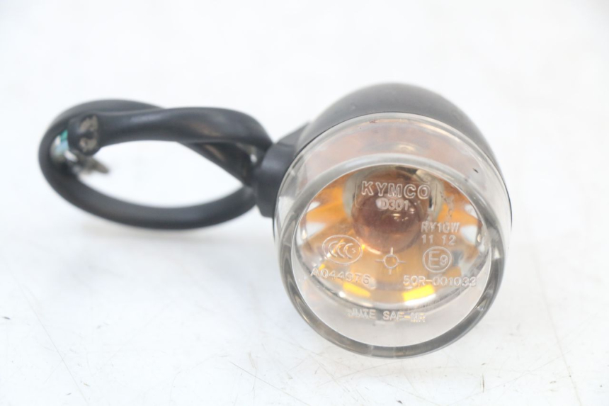 photo de PRAWY TYLNY KIERUNKOWSKAZ KYMCO AGILITY FR 2T 50 (2012 - 2017) - Szczegół części