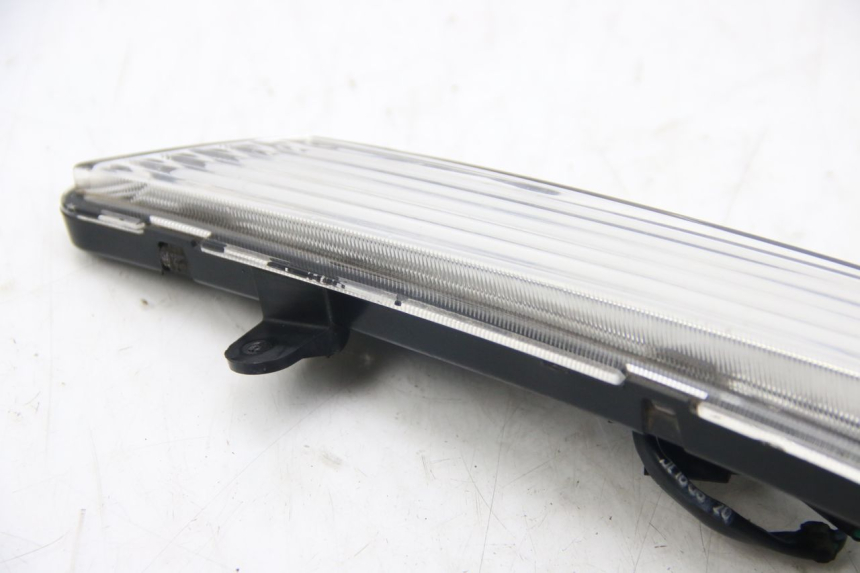 photo de PRAWY TYLNY KIERUNKOWSKAZ ECCITY ARTELEC 670 1 (2013 - 2017) - Zoom stanu zużycia