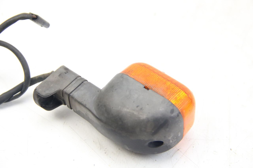 photo de PRAWY TYLNY KIERUNKOWSKAZ BMW C1 125 (2000 - 2003) - Inny kąt widzenia