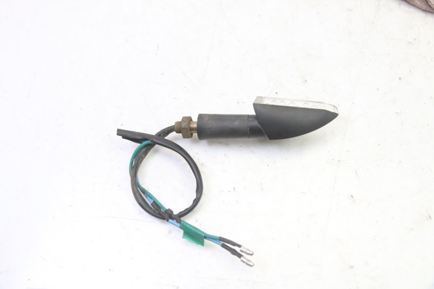 photo de KIERUNKOWSKAZ TYLNY PRAWY ORCAL CAVARO 4T 50 (2019 - 2023) - Inny kąt widzenia