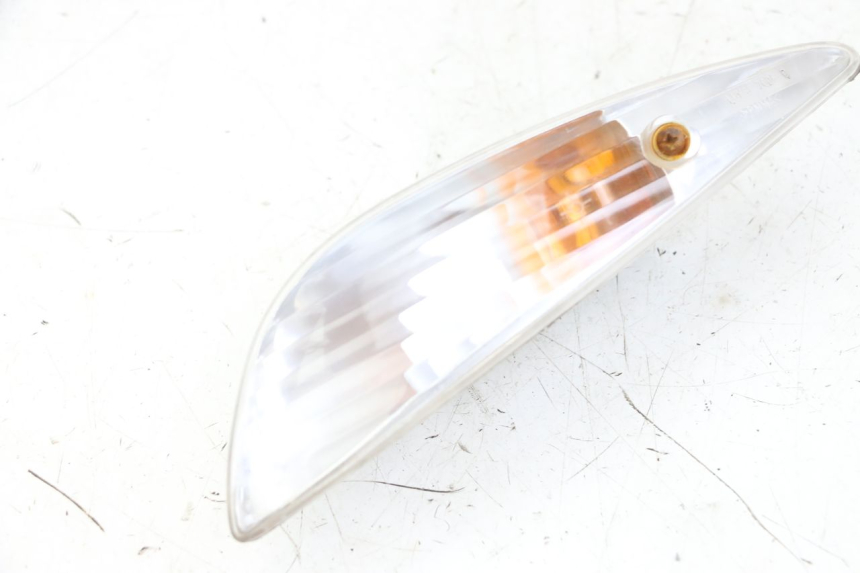 photo de KIERUNKOWSKAZ TYLNY PRAWY PEUGEOT ELYSTAR 125 (2002 - 2007) - Szczegół części