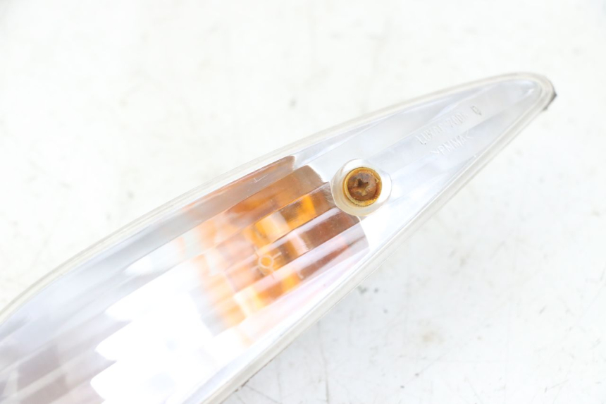 photo de KIERUNKOWSKAZ TYLNY PRAWY PEUGEOT ELYSTAR 125 (2002 - 2007) - Zoom stanu zużycia