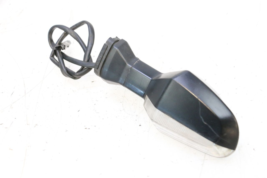 photo de PRAWY TYLNY KIERUNKOWSKAZ KAWASAKI ER-6 ER6 F ABS 650 (2012 - 2016) - Zbliżenie techniczne