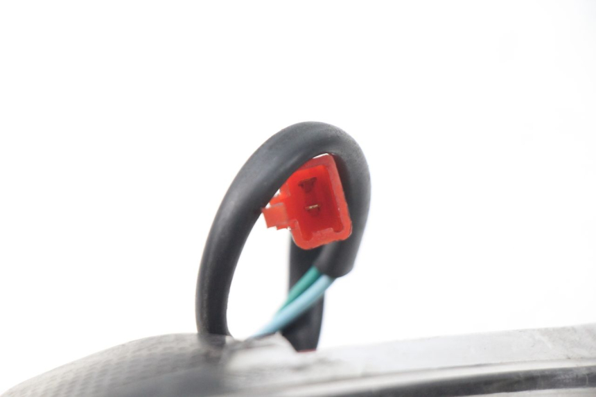 photo de PRAWY TYLNY KIERUNKOWSKAZ SYM FIDDLE 3 III 125 (2014 - 2020) - Szczegół części