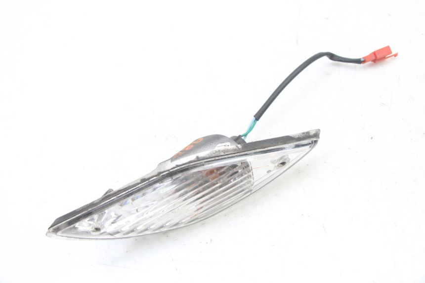 photo de PRAWY TYLNY KIERUNKOWSKAZ SYM FIDDLE 3 III 125 (2014 - 2020) - Inny kąt widzenia