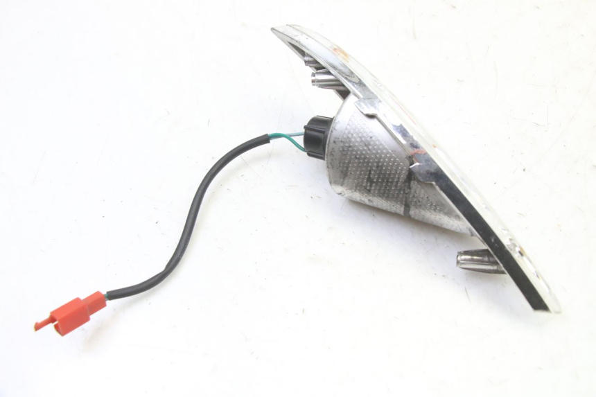 photo de PRAWY TYLNY KIERUNKOWSKAZ SYM FIDDLE 3 III 50 (2014 - 2020) - Inny kąt widzenia