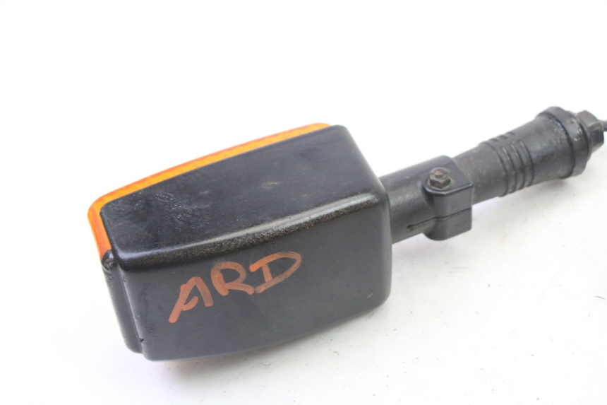 photo de PRAWY TYLNY KIERUNKOWSKAZ YAMAHA FJ 36Y 1100 (1984 - 1985) - Widok ogólny