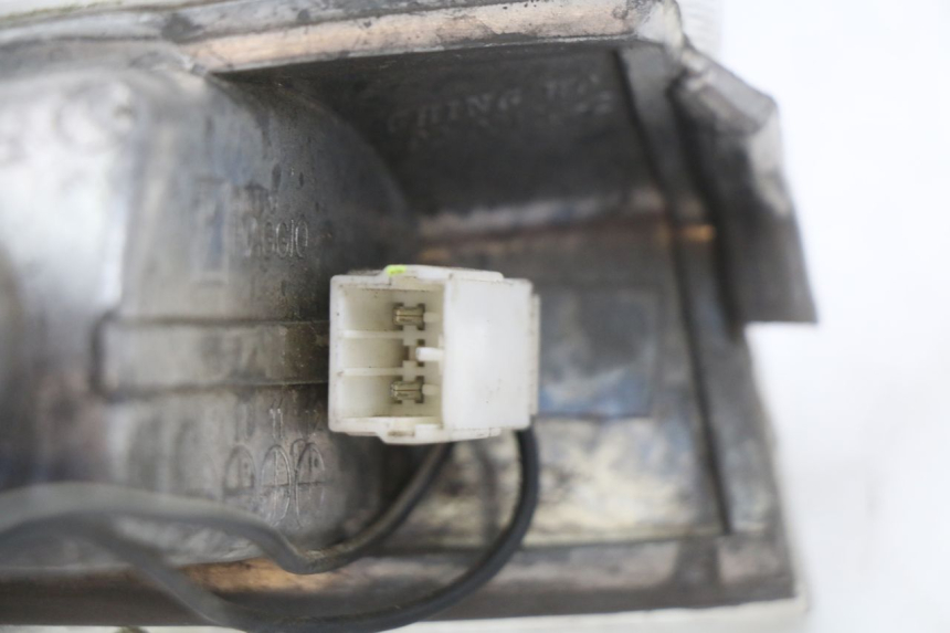 photo de PRAWY TYLNY KIERUNKOWSKAZ PIAGGIO FLY 2T 50 (2004 - 2017) - Widok ogólny