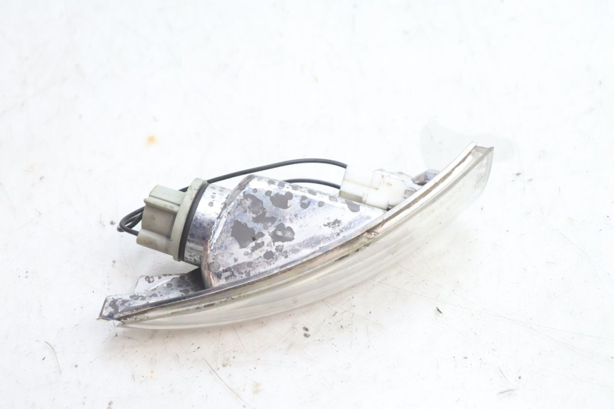 photo de PRAWY TYLNY KIERUNKOWSKAZ PIAGGIO FLY 2T 50 (2004 - 2017) - Zbliżenie techniczne