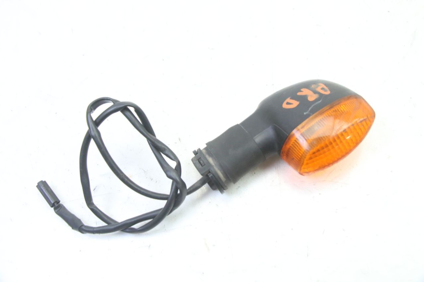 photo de PRAWY TYLNY KIERUNKOWSKAZ YAMAHA FZ6 FAZER S2 600 (2007 - 2011) - Widok główny